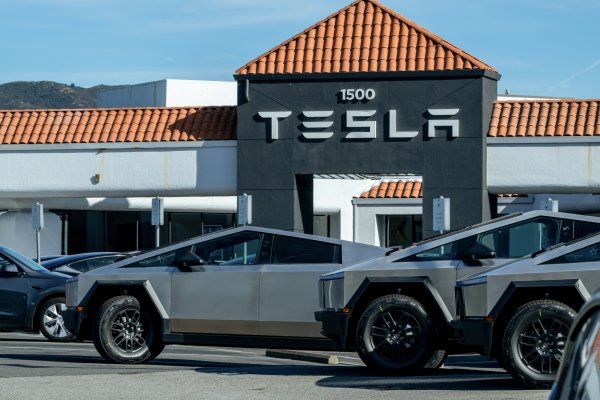 <p>Las ganancias de Tesla quedan muy por debajo de las expectativas ante el aumento de los costos</p>