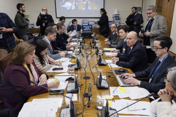 <p>Ley miscelánea para agosto: se aplaza en el Senado la votación de norma para reponer 100% de recursos al FCM</p>