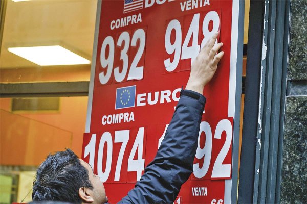 <p>Él dólar rompió la resistencia de los $ 940 en los primeros negocios de este jueves. Foto: Aton.</p>
