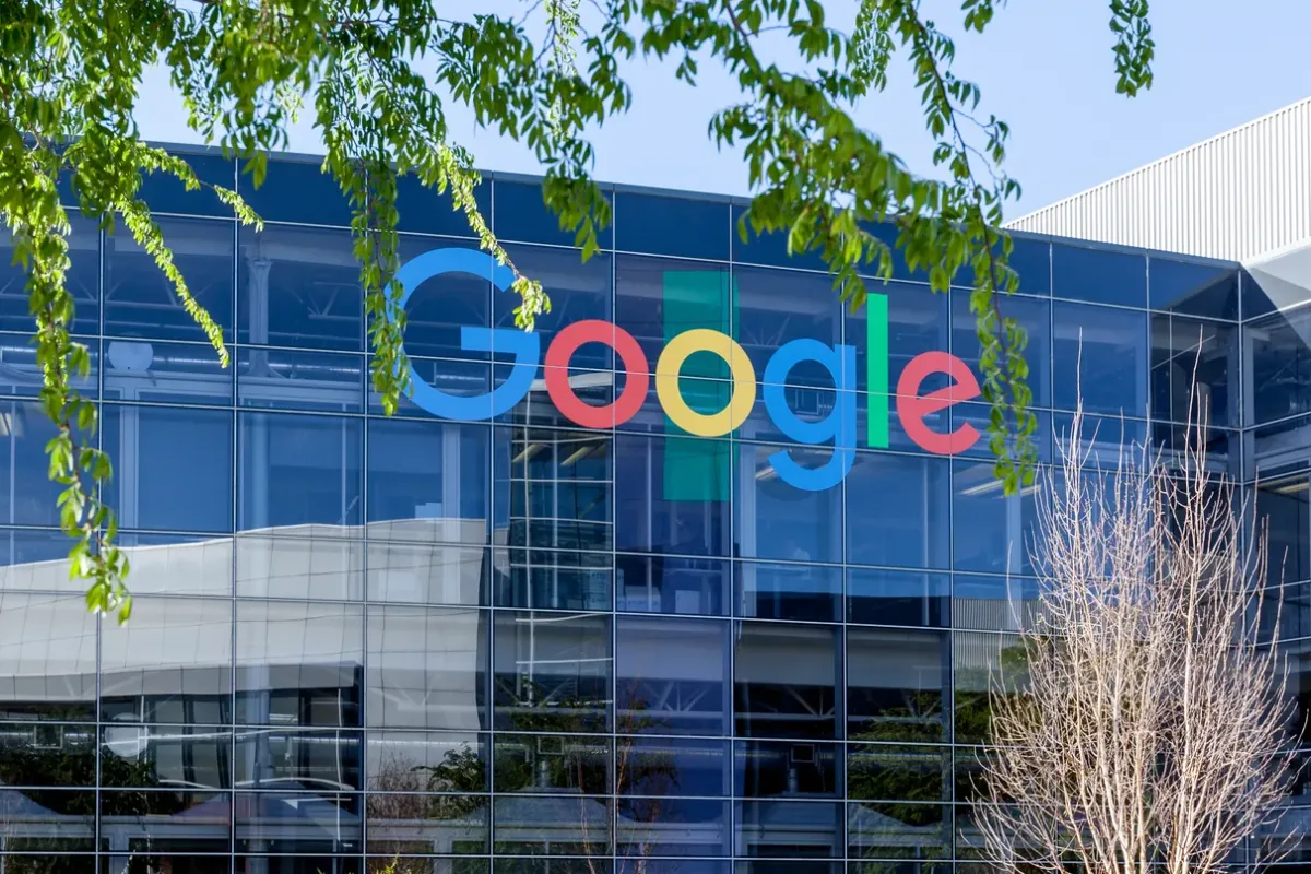 <p>Trump sube las tensiones arancelarias y amenaza a la UE por la multa impuesta a Google</p>