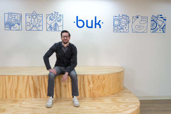 Buk ficha a ex Google Cloud para su operación en México