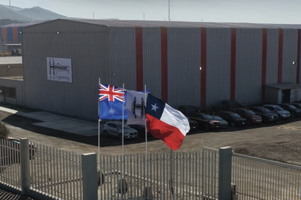 <p>Australiana Hofmann Engineering cuadruplica taller en Antofagasta e incorpora grúas de alta capacidad para intervenir piezas de mayor tamaño</p>