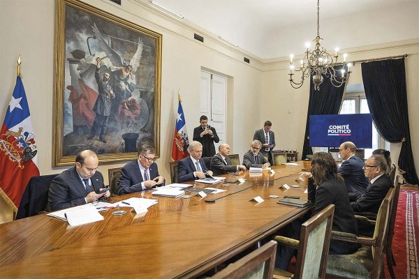 <p>El Presidente Kast encabezó el comité político donde se conversó el avance en proyecto de reactivación. Foto: Presidencia.</p>