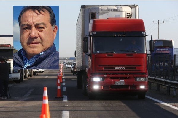<p>Ante alza de combustibles, transportistas alertan por crisis del sector: “Aproximadamente 50% del costo directo se lo lleva el diésel y los peajes”</p>