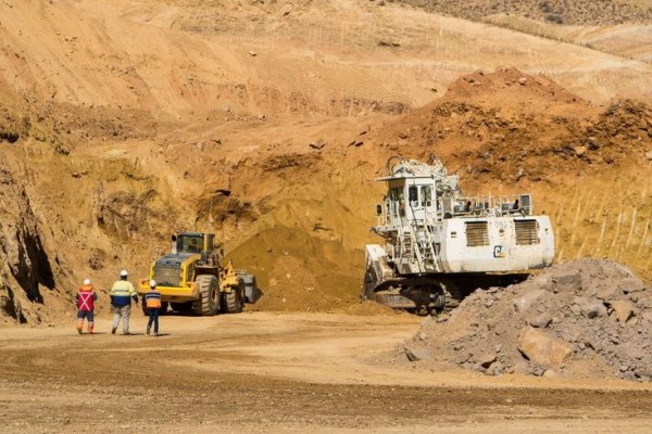 <p>Rally del cobre impulsa resultados de Pucobre, minera ligada a las familias Hurtado Vicuña y Fernández León</p>