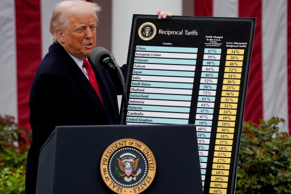 Estados de EEUU acusan al Gobierno de Trump de montar "una farsa” en su investigación arancelaria