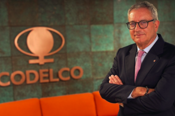 <p>Fontaine abre la puerta a desprenderse de participaciones minoritarias de Codelco: "Es algo que tenemos que evaluar"</p>