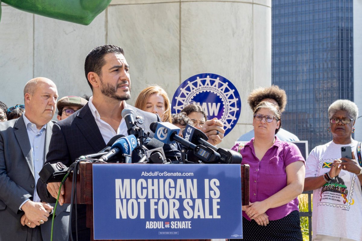 <p>El ala progresista de los demócratas triunfa en Michigan y Trump celebra el resultado</p>