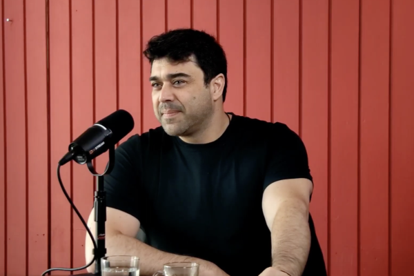 <p>Andrés Awnetwant vendió dos empresas y ahora quiere vender las de otros</p>