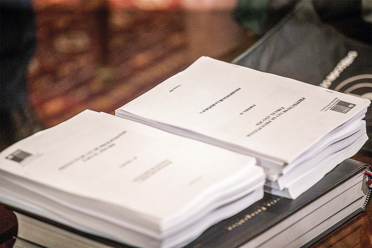 <p>Alza del cobre y medidas de ajuste llevan al mercado a recalcular el espacio de gasto fiscal para 2027</p>