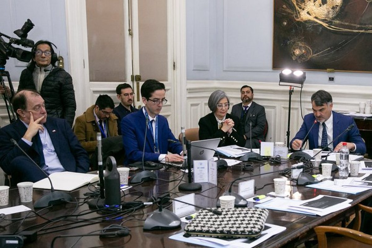 <p>Comisión de Hacienda del Senado aprueba por unanimidad proyecto que extiende el subsidio al crédito hipotecario</p>