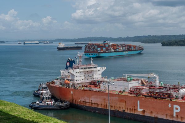 <p>El Niño y la guerra en Irán llevan las tarifas del Canal de Panamá a un nuevo récord</p>