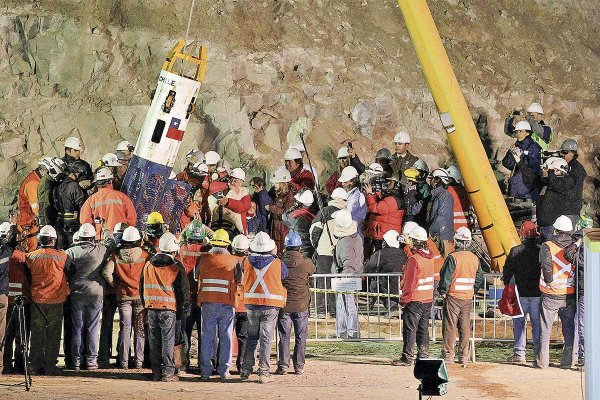 <p>Los mineros fueron rescatados tras 69 días de estar atrapados. Foto: Reuters</p>
