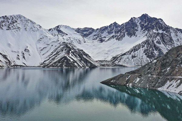 El "escudo" hídrico de Aguas Andinas: cómo la nieve acumulada y recuperación del embalse El Yeso podrían impulsar la acción