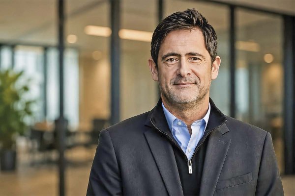<p>Cristóbal Aninat, head of government relations en Mercado Libre para Chile y la región Andina.</p>