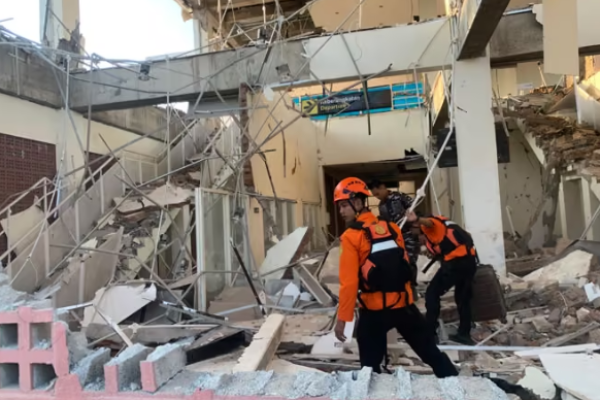 <p>Terremoto en Indonesia: al menos 53 fallecidos y miles de personas evacuadas</p>
