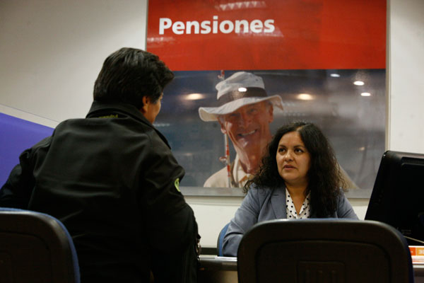 <p>Industria de AFP incrementa su fuerza de venta pese a caída de la dotación laboral</p>