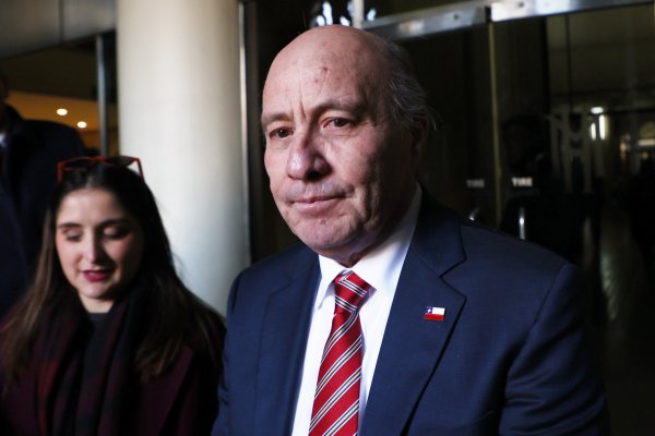 <p>“Es un dato del pasado”: ministro Quiroz sale al paso de caída del PIB y pone la mirada en los “números positivos que vienen”</p>