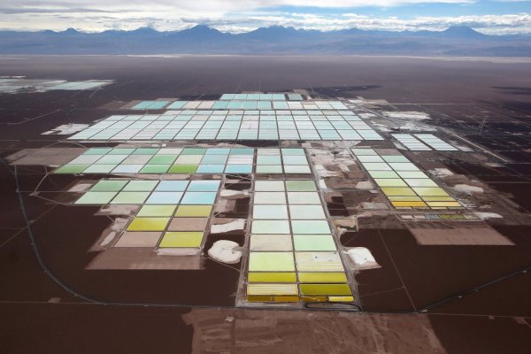 <p>Las utilidades de SQM se disparan más de 600% en el segundo trimestre y superan las estimaciones ante mayores ventas y precios del litio</p>