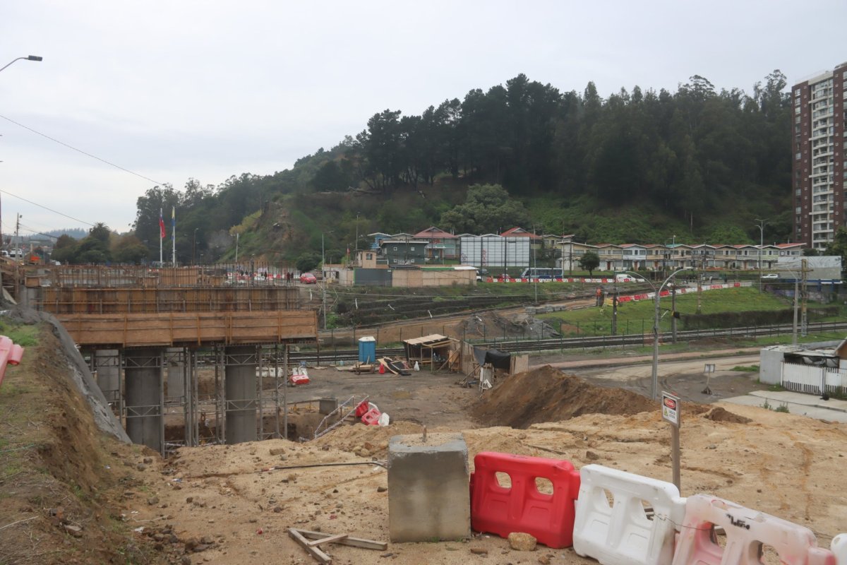 Presidente Kast comprometió ayuda a contratistas del Biobío para solucionar pago de millonarias deudas generadas por constructora española