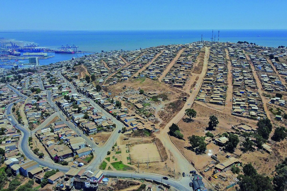 Inmobiliaria y Constructora San Antonio exige restitución total de terrenos de la megatoma Cerro Centinela