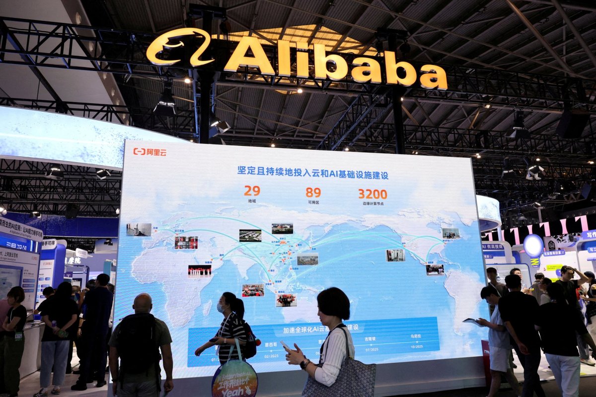 El gigante del ecommerce chino busca con la emisión financiar chips, infraestructura de IA y modelos de inteligencia artificial. (Foto: Reuters)