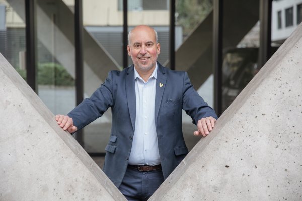 Cristóbal Dib, gerente general de Olá Hotel.