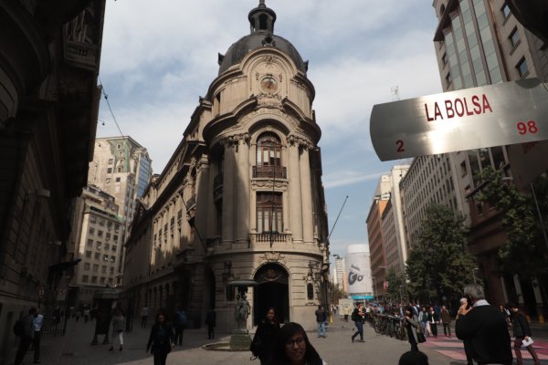 Bolsa chilena sube con fuerza y el IPSA supera los 11.500 puntos con miras a un posible regreso a los máximos históricos
