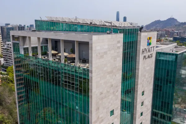 Grupo Patio vende hotel Hyatt Place en Vitacura a cadena chilena Talbot