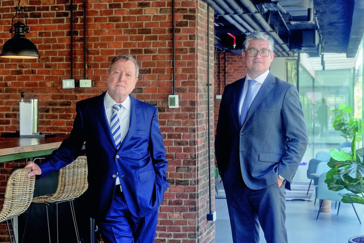 Jorge Bofill y César Ramos entran a la Operación Ámsterdam: inversionista de productora de cannabis ficha a los abogados para evaluar acciones legales