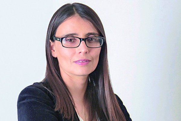 Lorena Flores, directora del Centro de Microdatos de la U. de Chile:“Puede que veamos que la gente está perdiendo empleo, pero que no se vea tan afectada la pobreza”