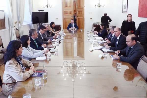 El erario fue uno de los principales temas de conversación en el tradicional comité político en La Moneda. Foto: Aton.