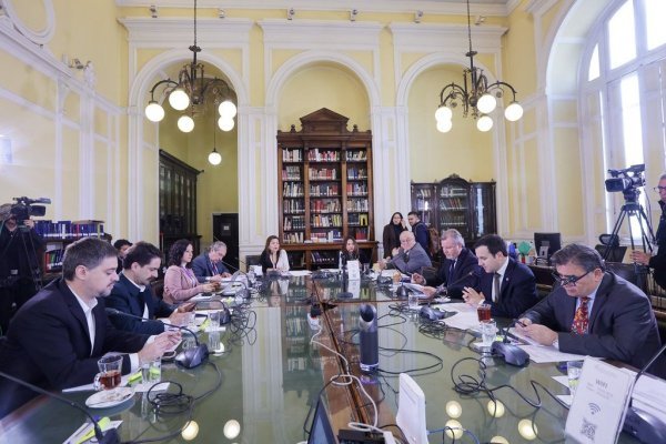 Comisión Mixta de reforma política: visan por unanimidad condena de partidos políticos a sistemas totalitarios