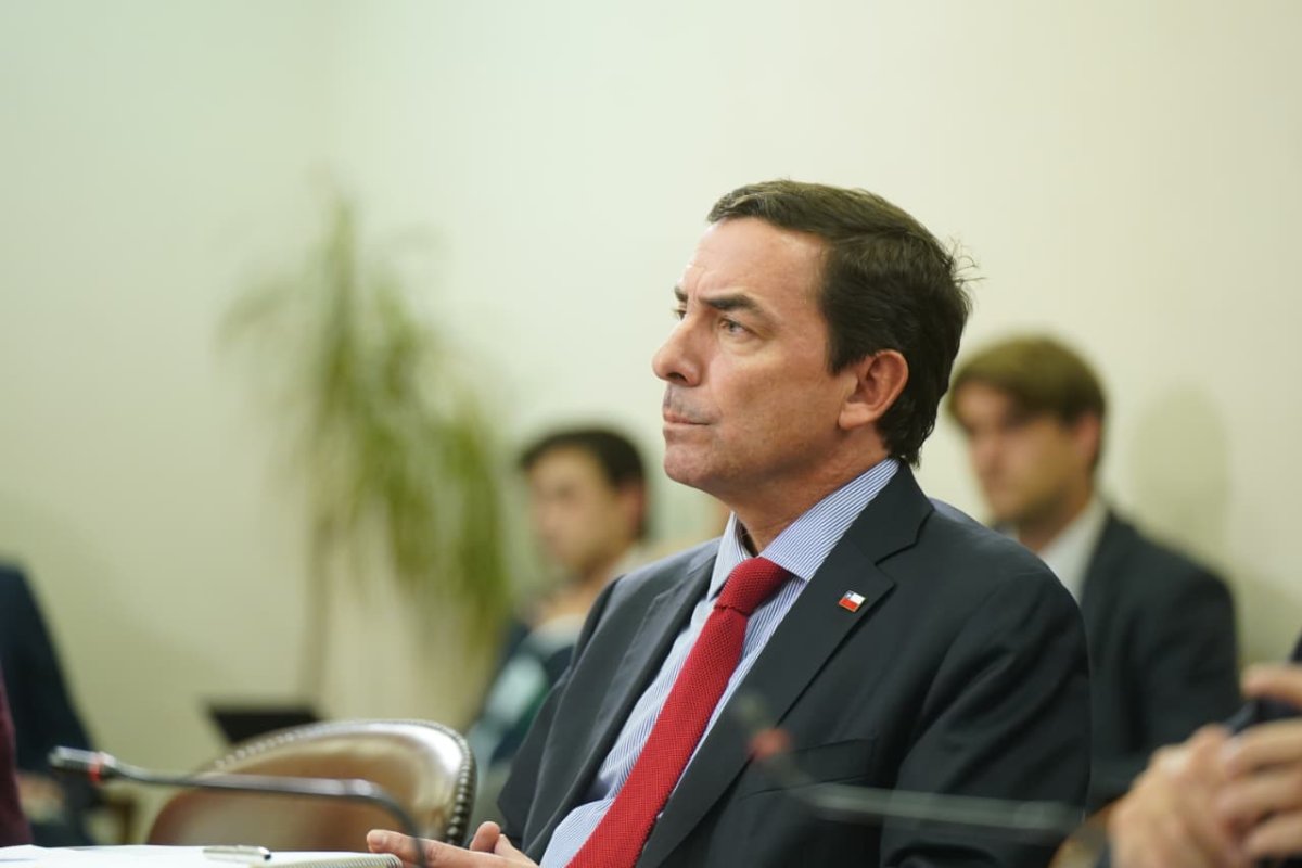 Ministro Rabat defiende concursos declarados desiertos para ser notarios: “Demuestra que estamos en un proceso serio y exigente”