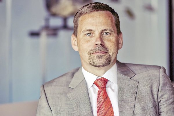 Albemarle activa la grúa y contrata a alto ejecutivo de BHP con paso por Chile como CEO de la compañía