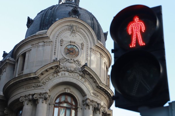 Bolsa chilena se toma un respiro mientras Wall Street sube ante la posibilidad de que la Fed no suba las tasas en septiembre