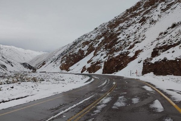 Paso de Agua Negra sigue sin fecha de apertura por acumulación de hasta siete metros de nieve