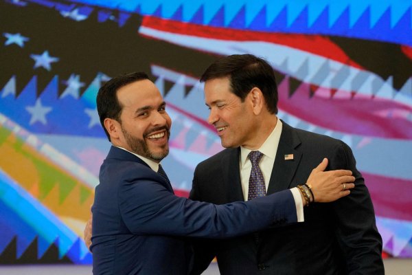 El Secretario de Estado de EEUU, Marco Rubio (a la der.) visitó Colombia este martes. Foto: Reuters