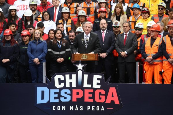 Kast encabezó la presentación del "Plan Chile Despega", Foto: Aton Chile