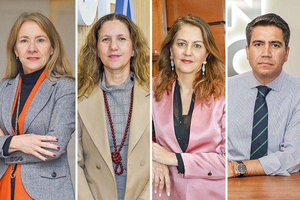 SUSANA JIMÉNEZ,PRESIDENTA DE LA CONFEDERACIÓN DE LA PRODUCCIÓN Y DEL COMERCIO (CPC). ROSARIO NAVARRO, PRESIDENTA DE LA SOCIEDAD DE FOMENTO FABRIL. MARÍA TERESA VIAL, PRESIDENTA DE LA CÁMARA DE COMERCIO DE SANTIAGO. JOSÉ PAKOMIO,PRESIDENTE DE LA CÁMARA NACIONAL DE COMERCIO. FOTOS: JULIO CASTRO Y ARCHIVO