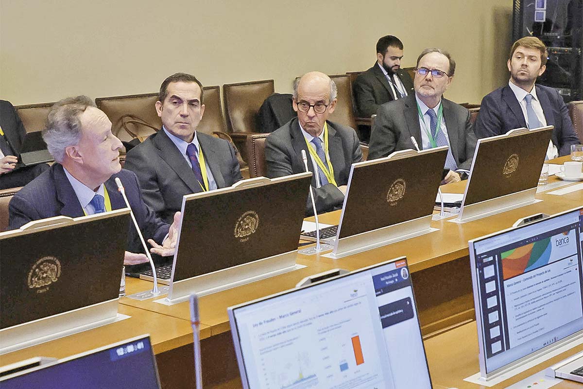 El presidente de la Asociación de Bancos e Instituciones Financieras, José Manuel Mena. Foto: Aton.