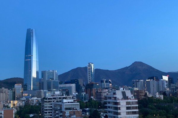 Santander estimó una recuperación de la economía el próximo año, con un crecimiento del PIB que proyectó en 3,2% para 2027.