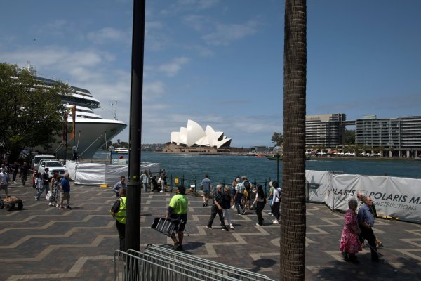 Australia sube la tasa de interés a su nivel más alto en 15 años