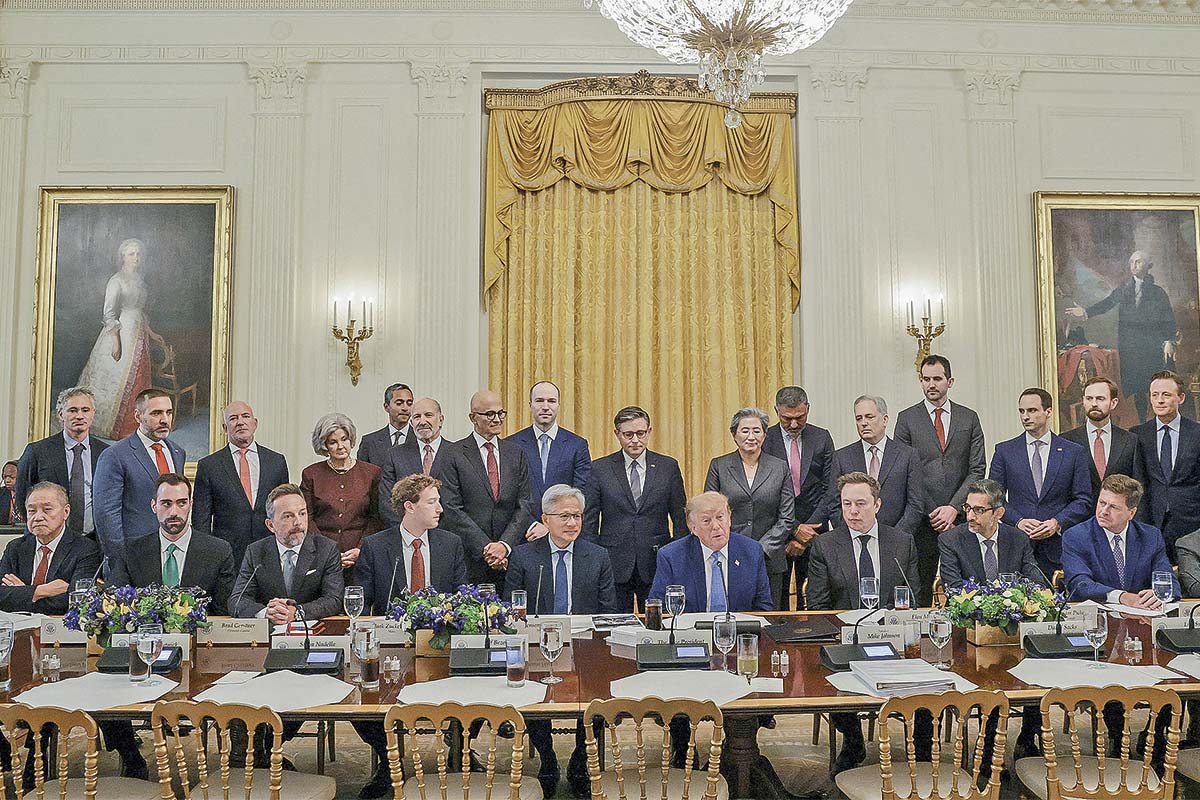 Trump se reúne con la élite de la IA y pactan avanzar en autorregulación: "Jamás frenaré una tecnología que superará la Revolución Industrial"