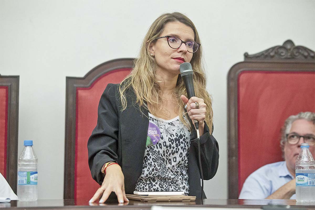 Mayra Goulart, cientista política brasileña y la posibilidad que Flávio Bolsonaro selle su triunfo: “Será muy difícil que cambie lo que vimos en la primera vuelta”