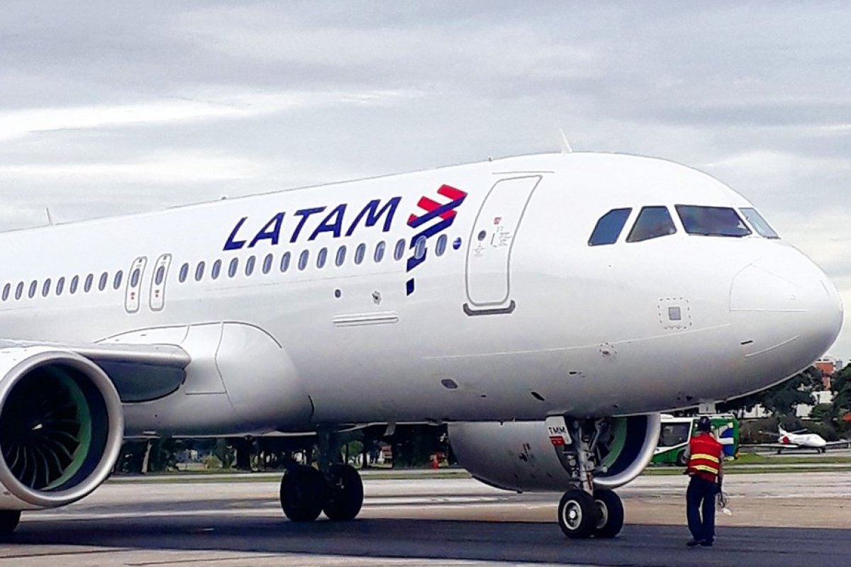 Fitch sube las clasificaciones de Latam Airlines con perspectiva estable: "Refleja la posición sólida de negocio y competitiva" en la industria en Latinoamérica