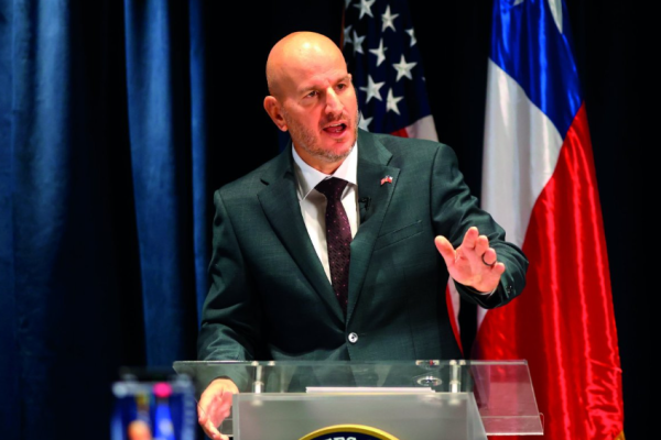 Embajador de EEUU resta importancia a críticas de expresidentes por Escudo de las Américas: “Algunos están evaluando volver a postularse”
