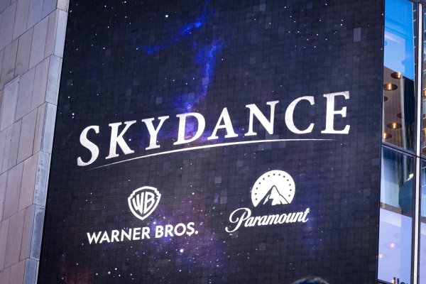 Paramount cierra la fusión con Warner en un histórico acuerdo de Hollywood