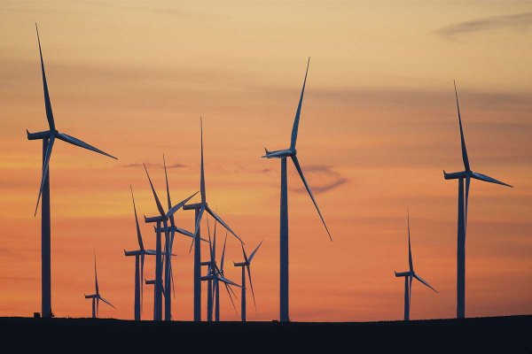 Presupuesto 2027 elimina programas de apoyo al desarrollo de energías renovables y de "Transición Energética Justa"