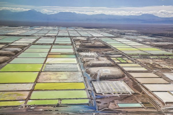 CleanTech Lithium amplía su apuesta por el litio y firma acuerdos para adquirir dos propiedades mineras en Argentina